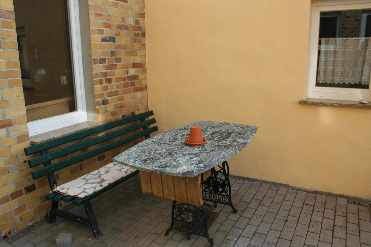 Gaestehaus Zur Bienerei Bad Schmiedeberg Exterior foto